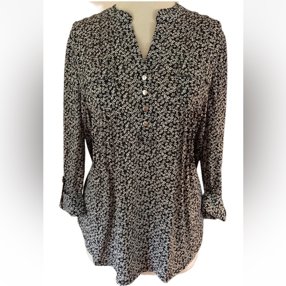 COCOMO Small 3/4 sleeve women’s floral Pintuck Blouse top shirt